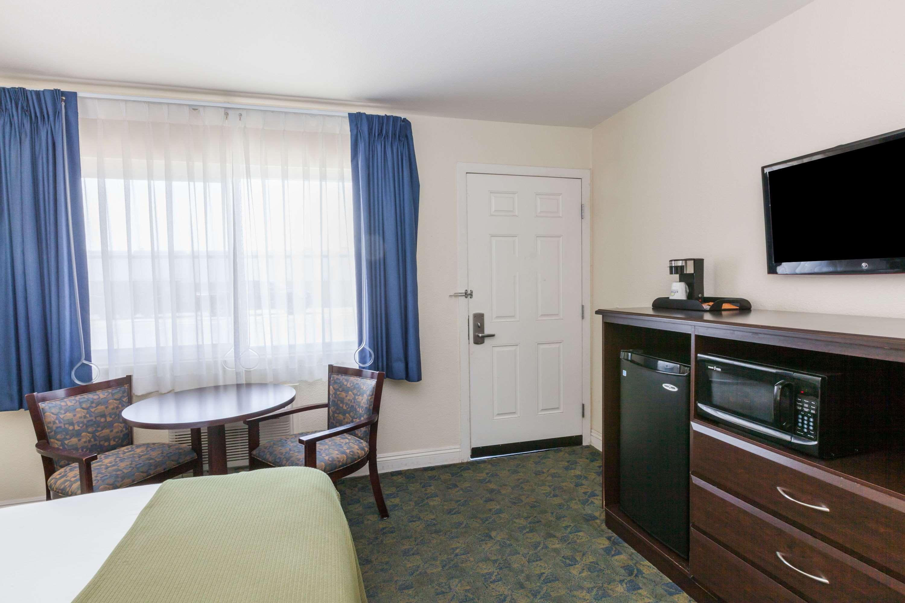 Days Inn By Wyndham Santa Maria Eksteriør billede